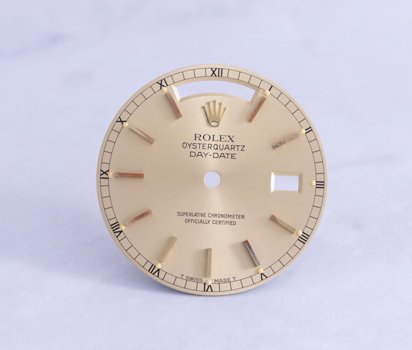 Load image into Gallery viewer, Rolex Day-Date Champagne Stick Dial for 19018 FCD21581
